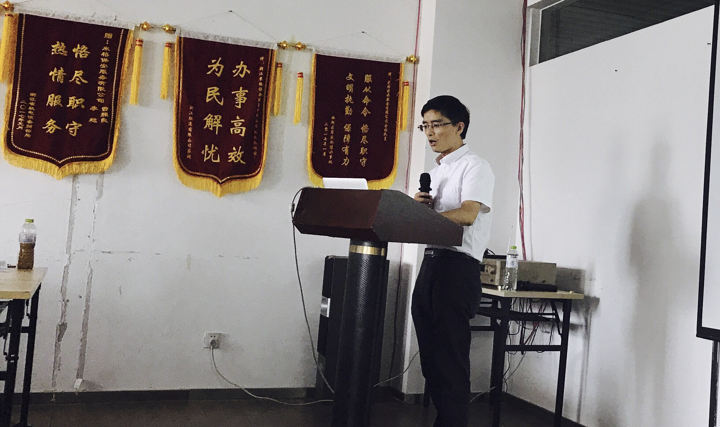 亚洲曰本无码ⅴa一区二区三区